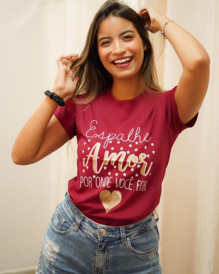 T-shirt Feminina Estampada Frase Tendência